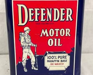 2G. DEFENDER MOTOR OIL CAN