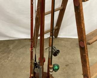 EARLY STORE ROD HOLDER