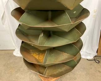 HARDWARE STORE REVOLVING BOLT BIN