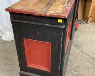 CLOSEUP VIEW PANEL SIDES