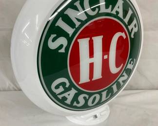 CLOSE UP VIEW CONTEMPORARY PUMP GLOBE