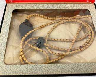 ELECTRIC HEATING PAD W/BOX