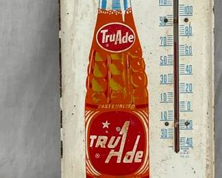 CLOSE UP VIEW W/BOTTLE