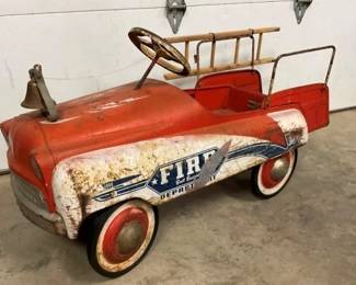 FIRE DEPARTMENT PEDAL TRACTOR
