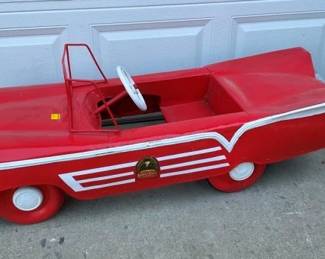 DECORATIVE PEDAL CAR 