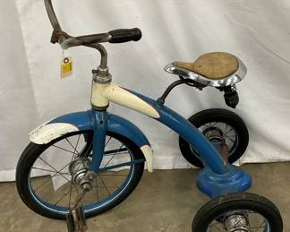 EARLY YL TRICYCLE