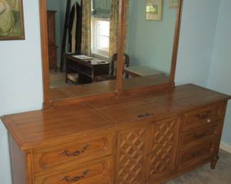 thomasville dresser