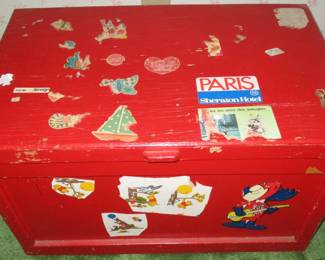 vintage toy box