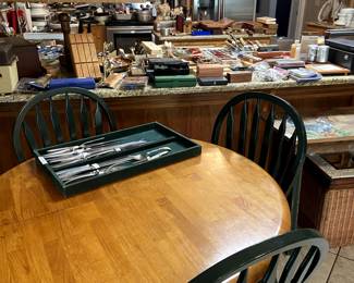 Oak dining table and 4 chairs.