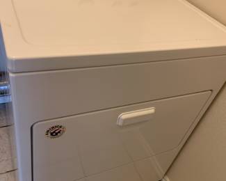 Whirlpool washer, 4YO, used by one person only