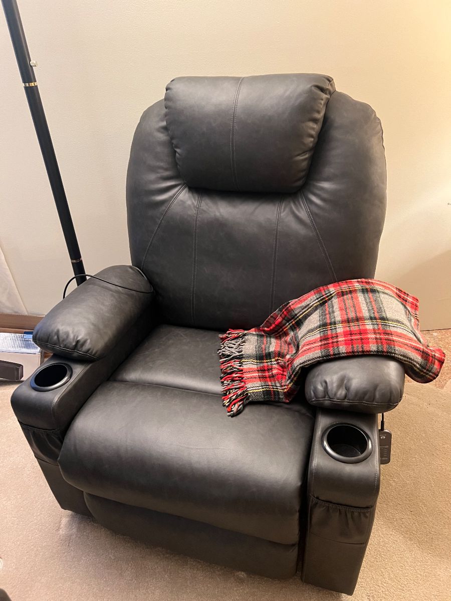 Very Clean Kalamazoo Home with Great Decor,... starts on 11/30/2023