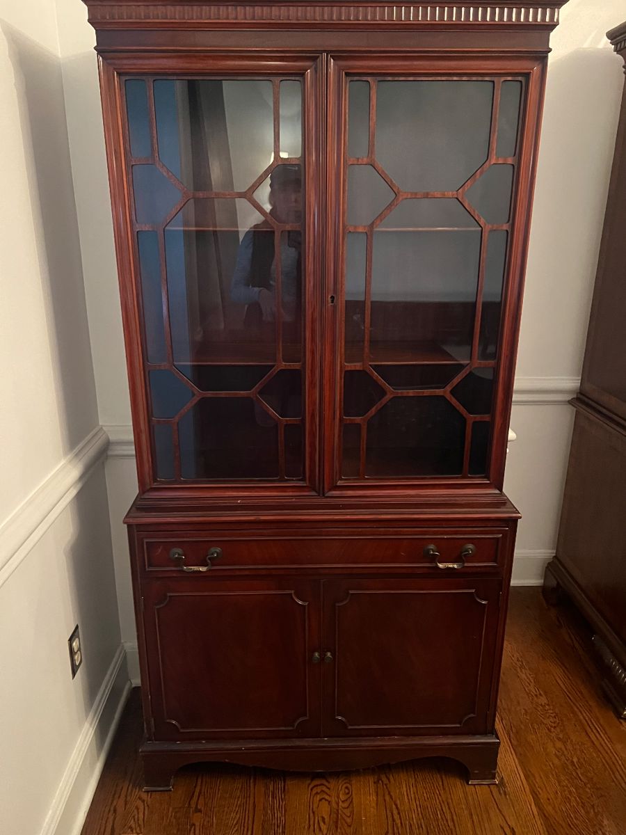 San Marco Estate Sale on River Road starts on 11/30/2023