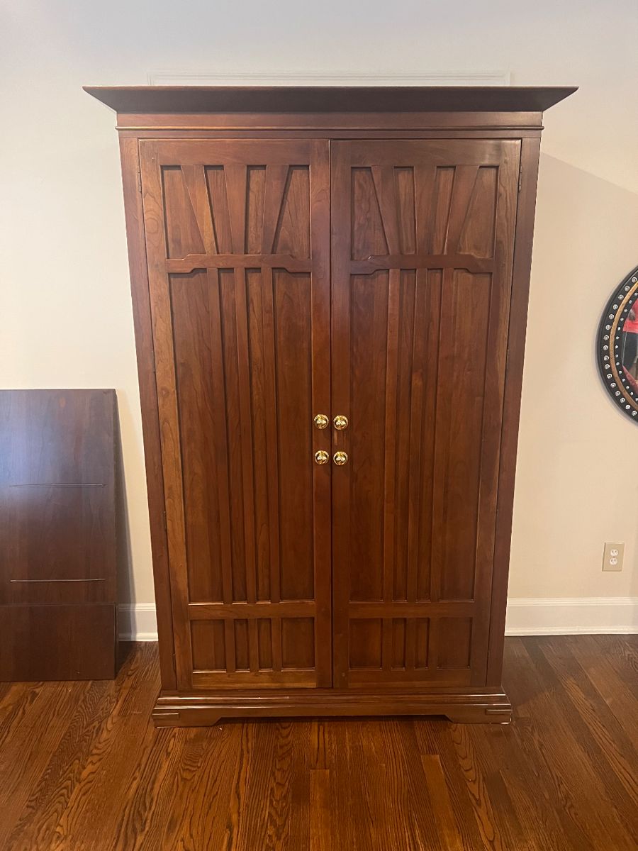 San Marco Estate Sale on River Road starts on 11/30/2023