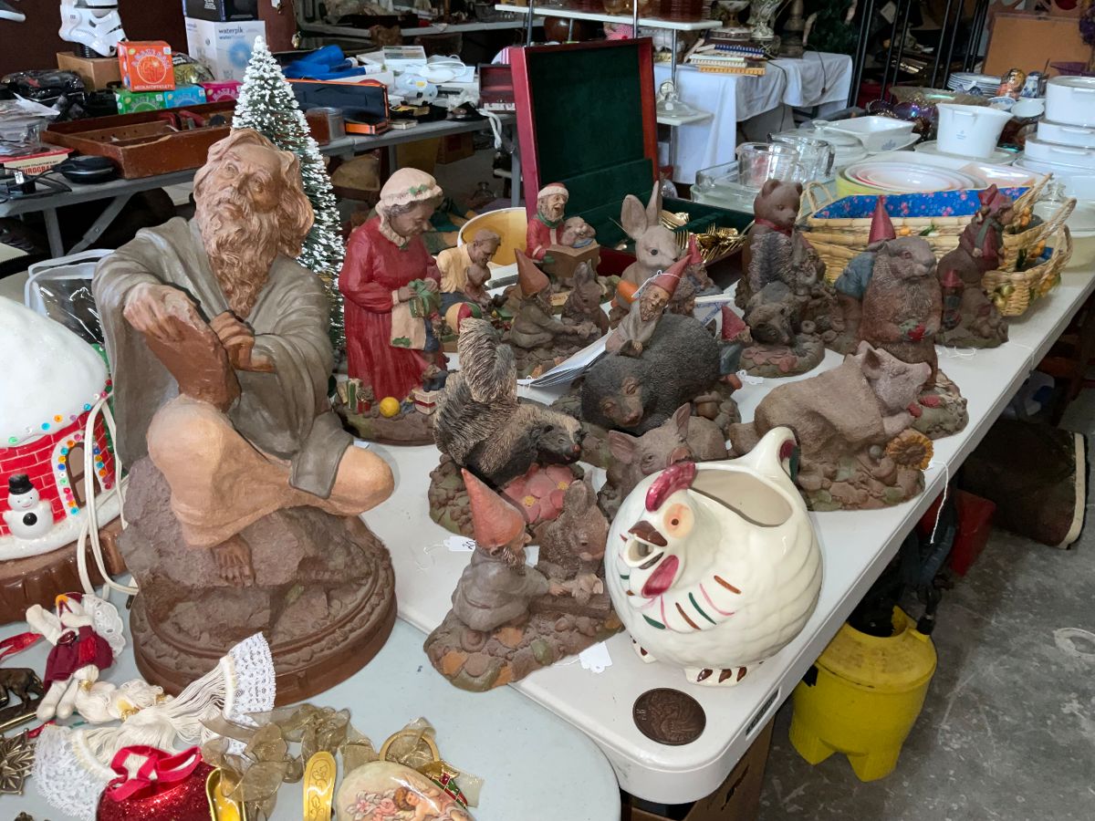 TAVARES END OF YEAR POP UP ESTATE SALE SALE FRIDAY starts on 11/30/2023
