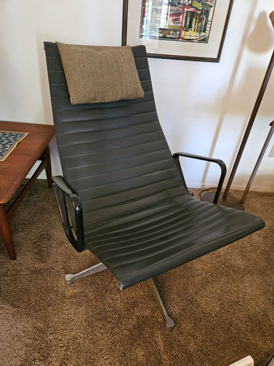 2007 Herman Miller Eames Aluminum Group Lounge Chair - Leather Seat - Collectible worth over $1,000 - however requires Flo Tilt Cylinder replacement. Part under $350 with hour repair job. Seller can advise. - Price - $300 after 50% off.