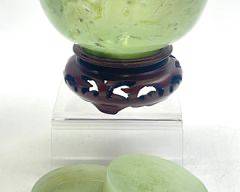 JVintage ADE BOWL ON WOODEN TWIST AND LOCK BASE W ROUND JADE TRINkET BOX
