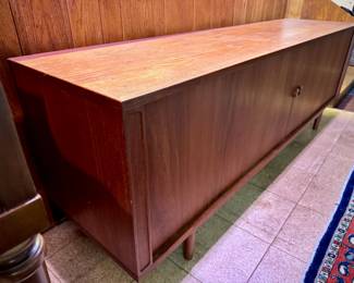 MCM Furniture Record Holder