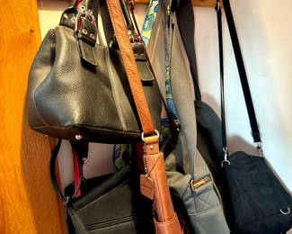 Handbags Purses Amherst MA 01002