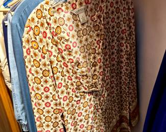 Womens tops Amherst MA 01002