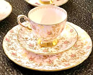 Teacups & Saucers