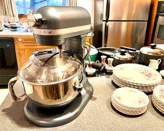 Kitchenaid electric stand mixer