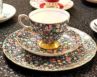 Teacups & Saucers