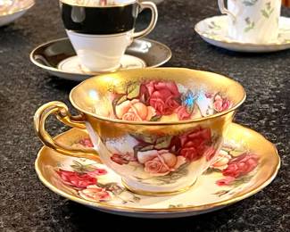 Teacups & Saucers