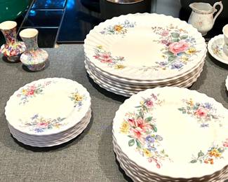 Royal Doulton Arabica Dinnerware Set