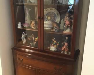 Mahogany China Cabinet 
