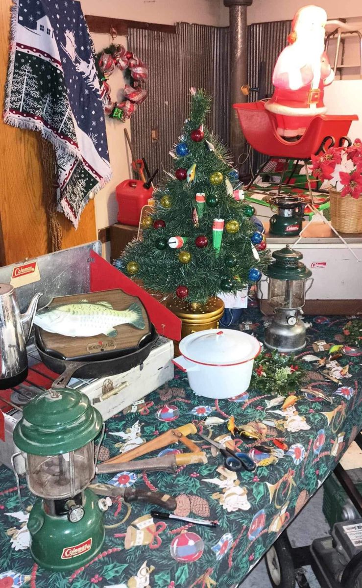 FABULOUS FINDS ESTATE SALES IN GODDARD starts on 12/1/2023