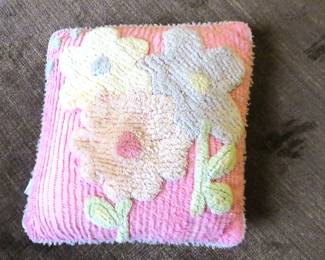 chenille pillow