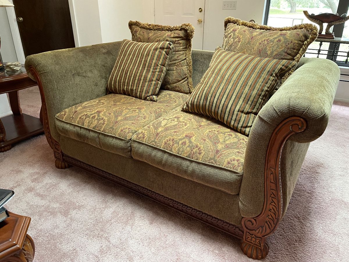 Wimauma 2 Day Estate Sale Hosted By Fresh... starts on 12/1/2023