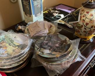 Collectible horse plates 