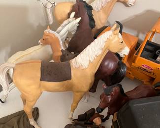 Vtg. Toy horse and riders