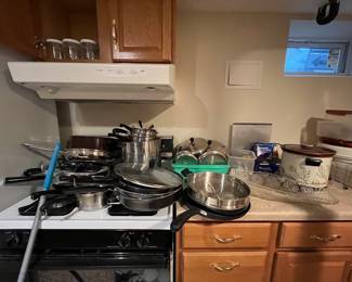 Variety of kitchen ware