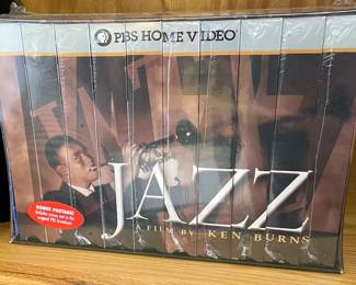 Jazz CDs, Vinyl, VHS
Vintage and new sheet music