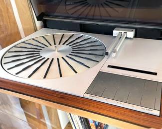 Bang & Olufsen Beogram 4004 turntable