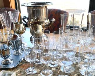 Glassware, vases, Silver plate champagne ice bucket 
