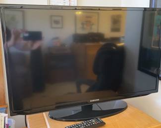 Samsung 52" flat screen TV