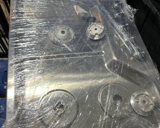 Kitchen aid brand new gas range pictures to follow. $500