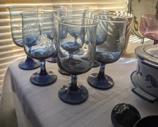 Pfaltzgraff Yorktown Blue etched Stem Glasses set of 8
