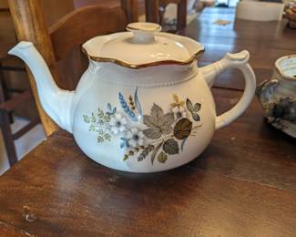 Arthur Wood tea pot