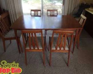 1960s Danish MidCentury Dining Room Table Set, 6 Chairs, One 8 Inch Leaf. Good Condition