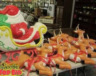 Santa with Sleigh 8 Tiny Reindeer Blowmolds, Great Condition
