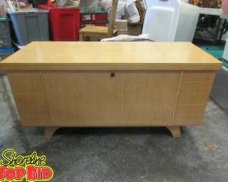 MidCentury Cavalier Blonde Cedar Chest with Lock  Key, Blanket, Furniture Chest Storage Cabinet