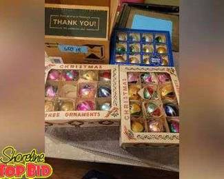 12 Shiny Brite ornaments and 35 vintage bulbs. Very nice colors. Boxes in good shape.