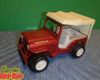 Vintage 1960s Tonka Toy Jeep, Red, Pressed Metal Rolling Car, Folding Windshield with Top