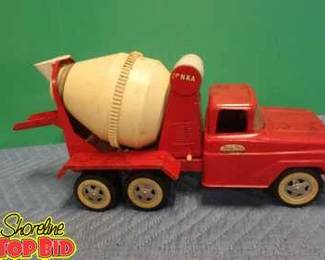 Tonka Pressed Metal 1961 Red White Cement Mixer Truck
