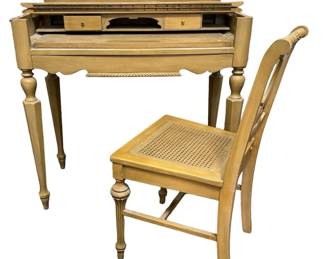 Small Desk With Chair