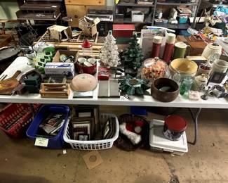 music, christmas, thermos, cookie jar, masks, cutting board, steamer, walnut bowl